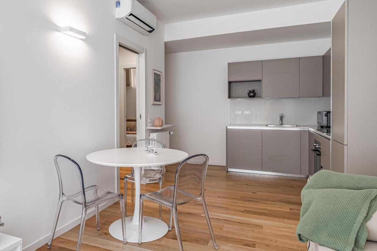 Milano Apartments S Agostino - Porta Genova Ngoại thất bức ảnh